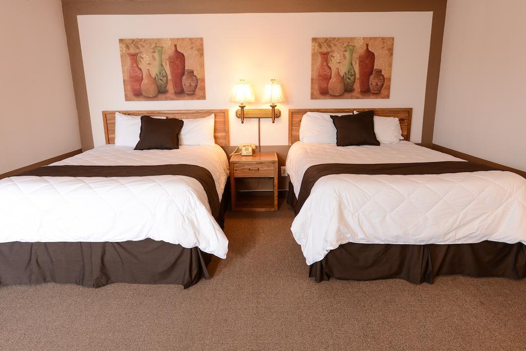 Burlington Inn מראה חיצוני תמונה
